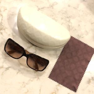 🆕NWOT Coach Delphine S443 Tortoise Sunglasses